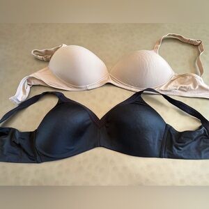 Warner’s 2 Women's Black and Cream Soft Bras, No underwire, Size 38C